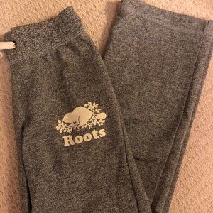 Roots salt and pepper jogger (straight leg sweats)
